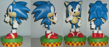 Classic sonic statue